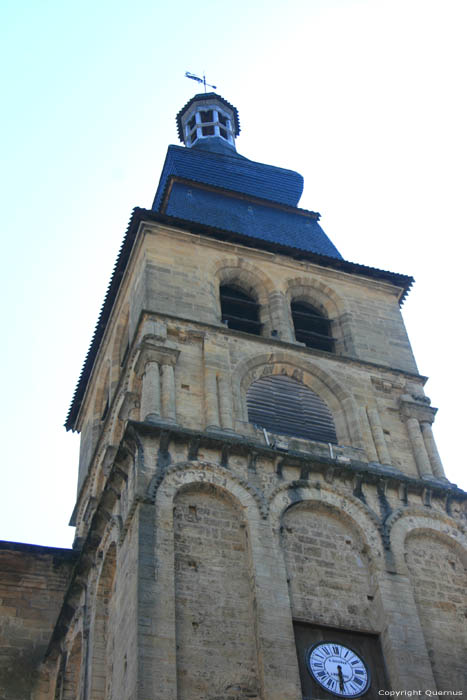 Sint-Sacerdoskathedraal Sarlat-le-Canda / FRANKRIJK 