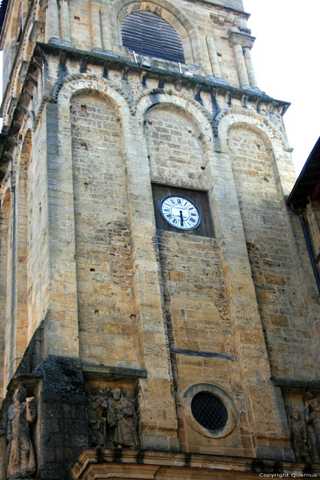 Sint-Sacerdoskathedraal Sarlat-le-Canda / FRANKRIJK 