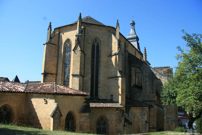 Sint-Sacerdoskathedraal Sarlat-le-Canda / FRANKRIJK 