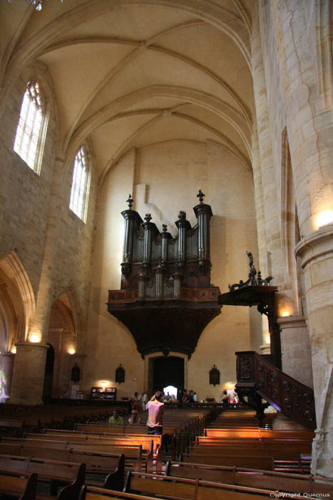Sint-Sacerdoskathedraal Sarlat-le-Canda / FRANKRIJK 
