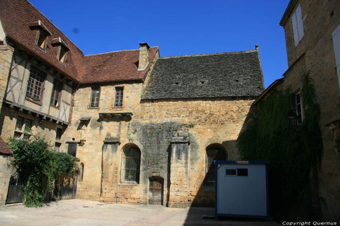 Building Sarlat-le-Canda / FRANCE 