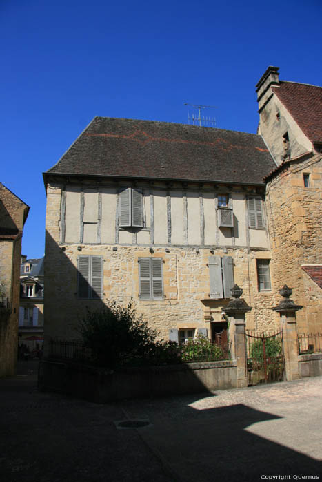 Building Sarlat-le-Canda / FRANCE 