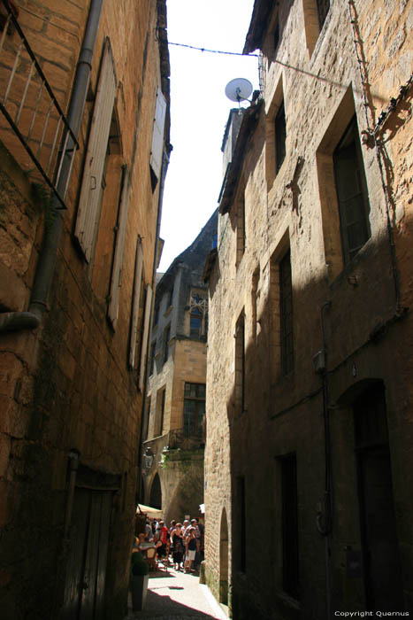 Building Sarlat-le-Canda / FRANCE 