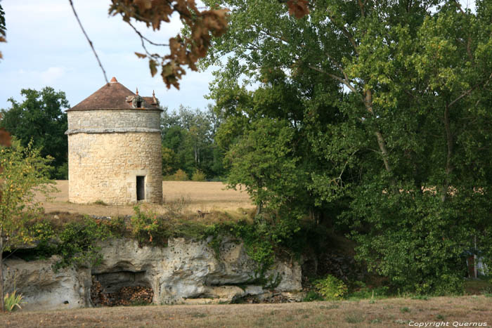 Castle Saint Quentin de Baron / FRANCE 