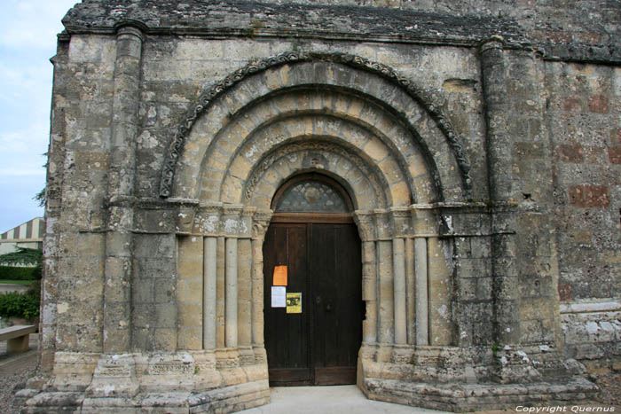 Eglise Saint Michel de Montaigne Saint Michel de Montaigne / FRANCE 