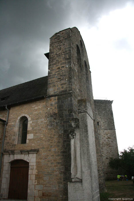 Kerk Chavagnac / FRANKRIJK 