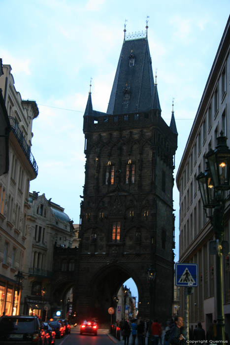 Porte de Poudre Pragues  PRAGUES / Rpublique Tchque 
