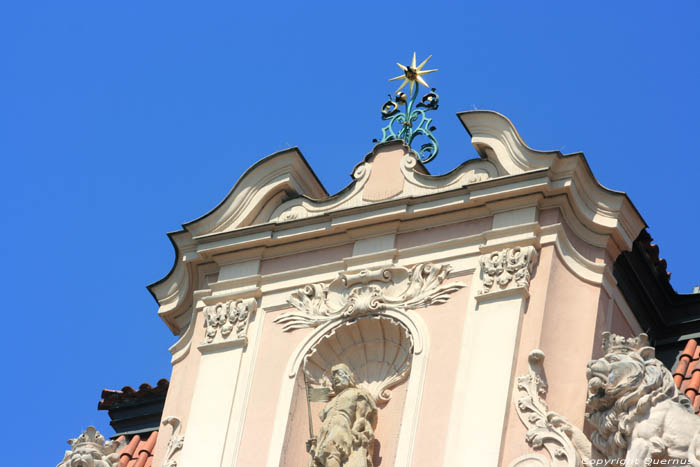Building with star Pragues in PRAGUES / Czech Republic 