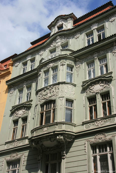 Tbudgeano 1904 Grijs Herenhuis Praag in PRAAG / Tsjechi 