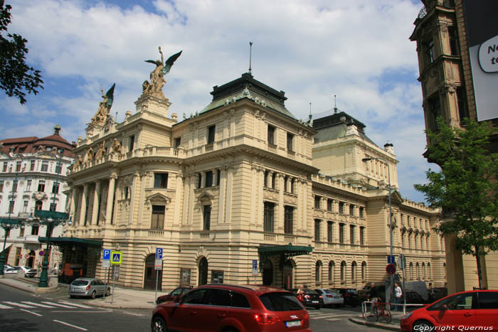 Na Vinohradech Schouwburg Praag in PRAAG / Tsjechi 