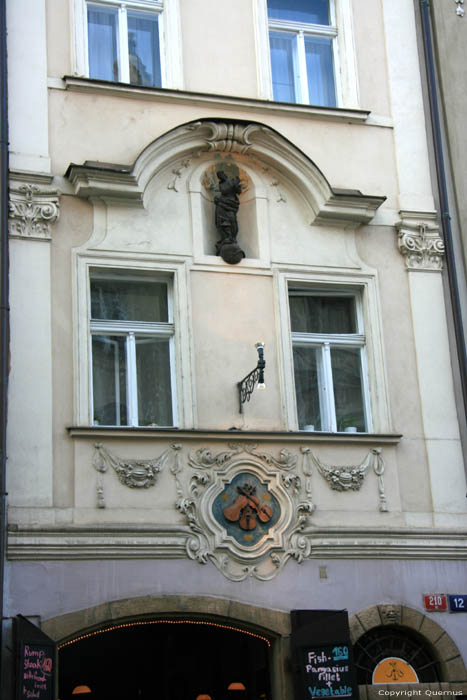 Three Violins Pragues in PRAGUES / Czech Republic 