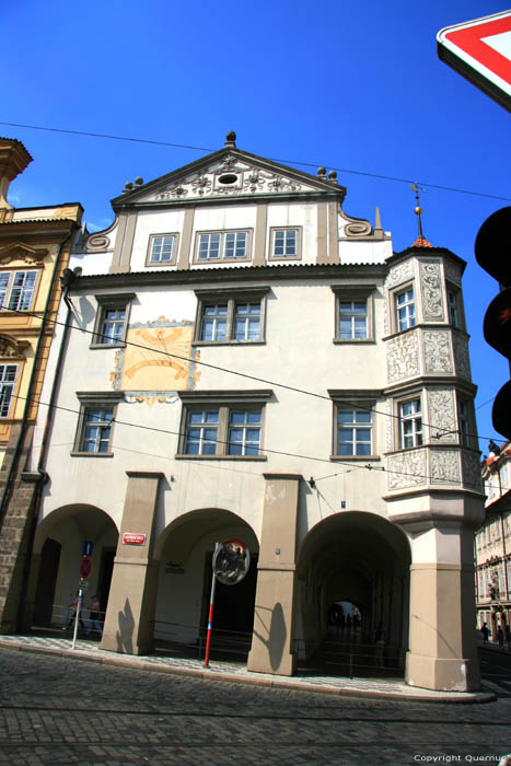 House with Sundial Pragues in PRAGUES / Czech Republic 