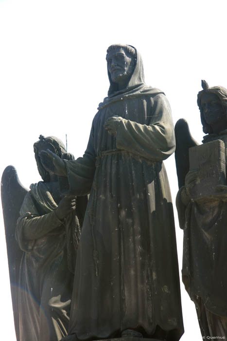 Beeld Sint-Fanciscus van Assisi (socha sv. Frantika Serafinskho) Praag in PRAAG / Tsjechi 