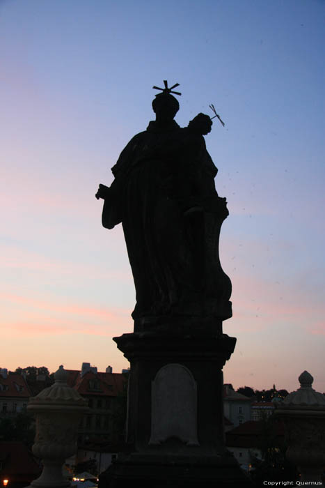 Saint Anthony of Padua 's statue Pragues in PRAGUES / Czech Republic 
