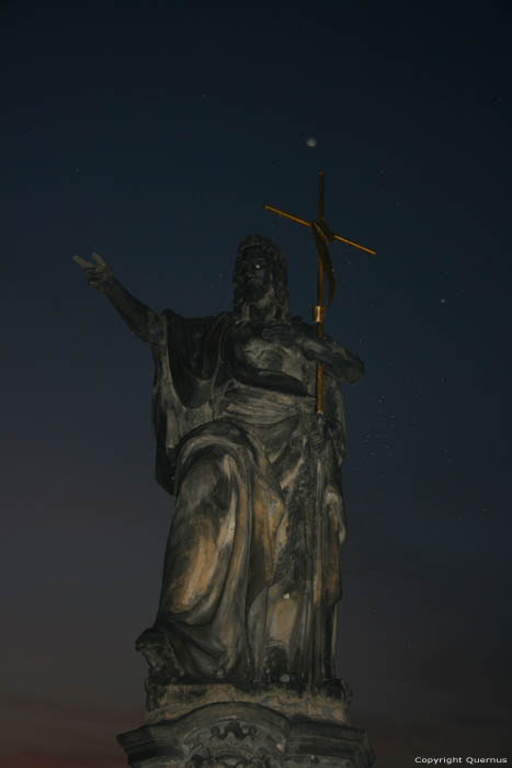 Statue de Saint-Jean le Baptist Pragues  PRAGUES / Rpublique Tchque 