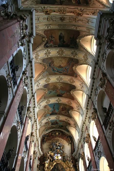 Sint-Jacobuskerk (Kostel sv Jakuba) Praag in PRAAG / Tsjechi 