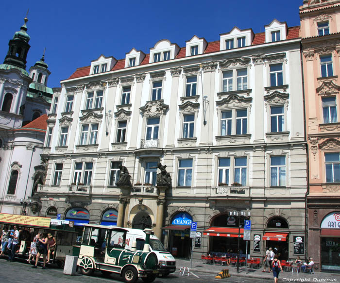 Breed huis Praag in PRAAG / Tsjechi 