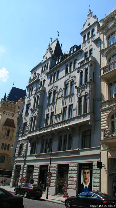 Huis met rare motieven Praag in PRAAG / Tsjechi 