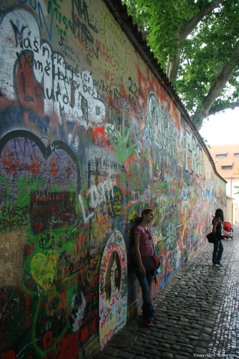 Muur van Lennon Praag in PRAAG / Tsjechi 