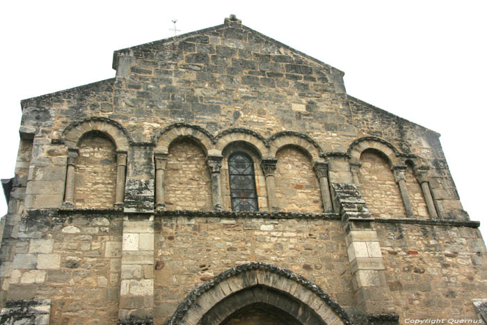 Sint-Martinuskerk Bellenaves / FRANKRIJK 