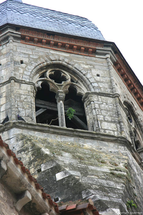 Sint-Martinuskerk Bellenaves / FRANKRIJK 