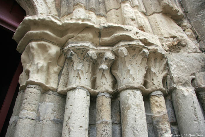 glise Saint-Jean-Baptiste Charroux / FRANCE 