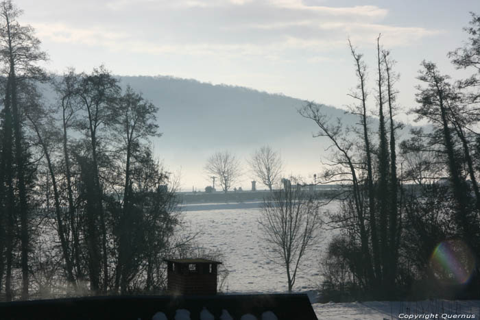 Sneeuwlandschap Hierges in HIERGES / FRANKRIJK 