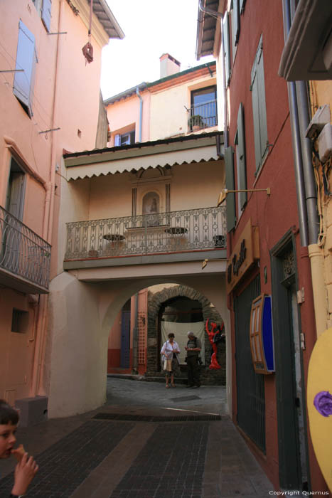 Passage Collioure / FRANCE 