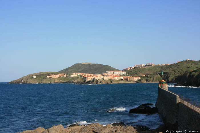 Zicht op zee en Port Vendres Collioure / FRANKRIJK 