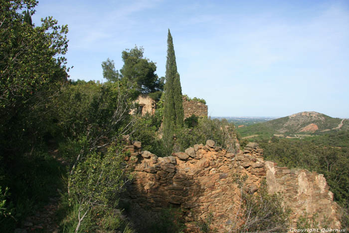 Village ruin de Corbre de Dalt Corbre / FRANCE 