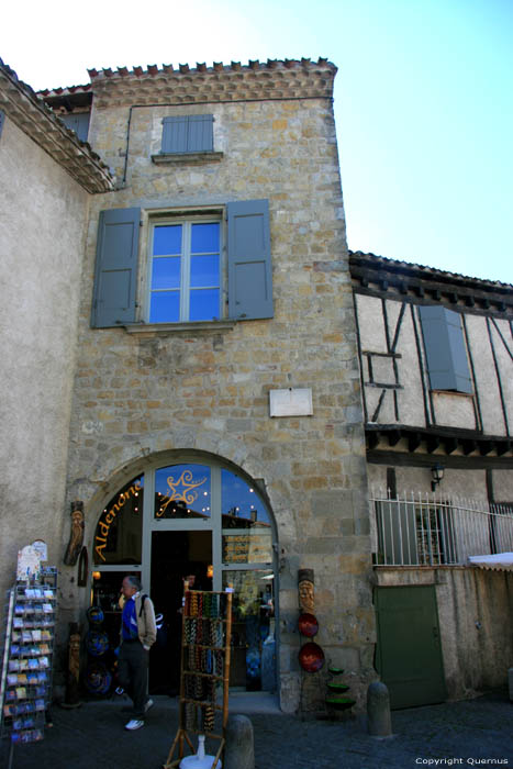 Huis van Pierre en Maria Sire (schrijvers) Carcassonne / FRANKRIJK 
