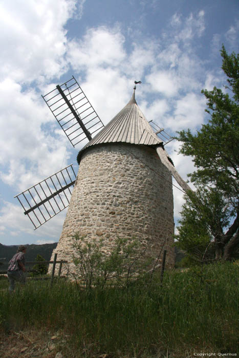 Moulin d'Omer Cucugnan / FRANCE 