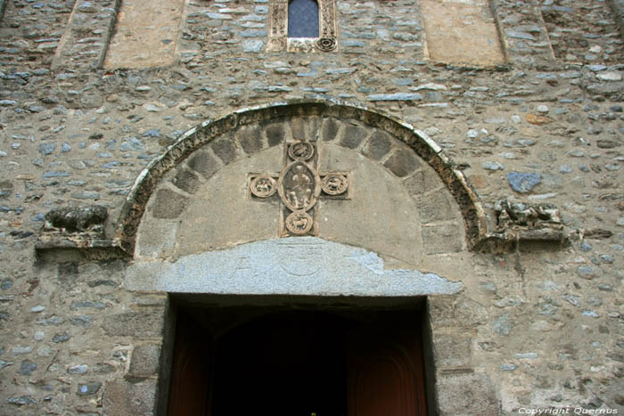Sint-Petrus-van-Riuferrerkerk Arles Sur Tech / FRANKRIJK 