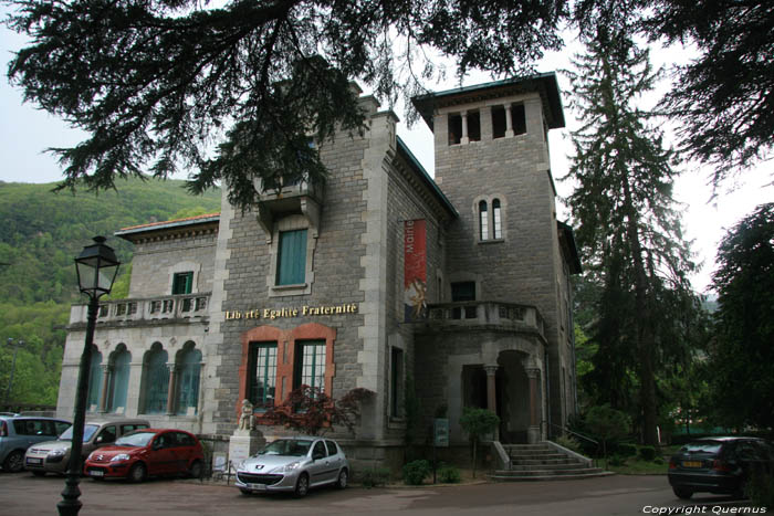 City Hall - Villa Las Indis Arles Sur Tech / FRANCE 