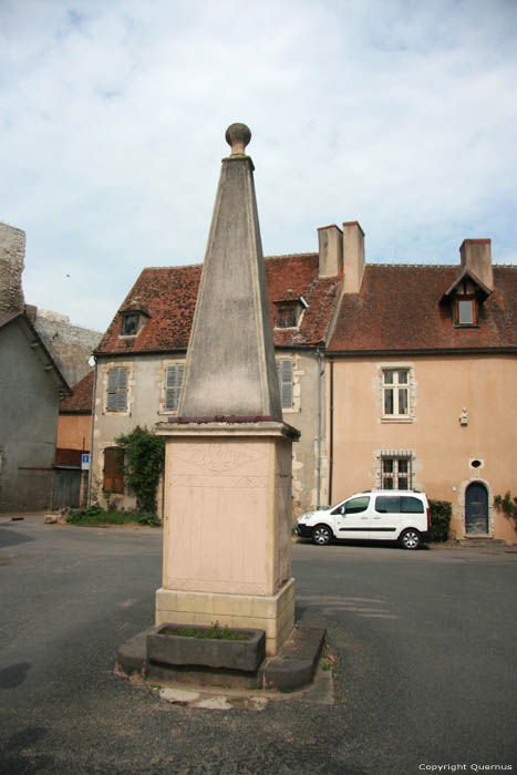 Pomp Verneuil en Bourbonnais / FRANKRIJK 