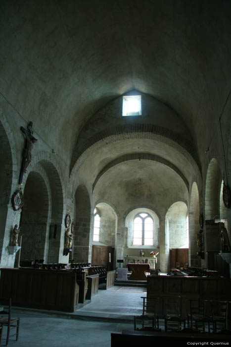 Sint-Pieterskerk Verneuil en Bourbonnais / FRANKRIJK 