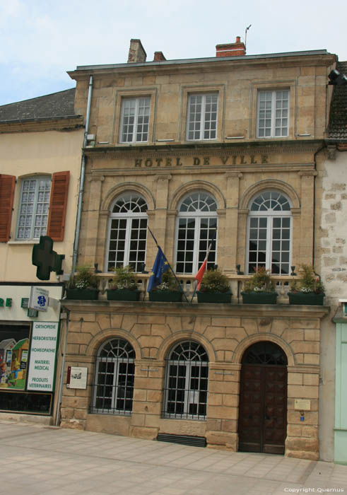 Htel de Ville Saint-Pourain-Sur-Sioule / FRANCE 