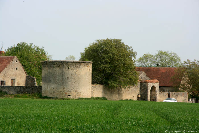 Kasteel van Artrange Dujon / FRANKRIJK 