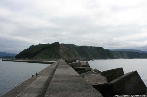 Harbor Wall SAN ESTEBAN / Spain 