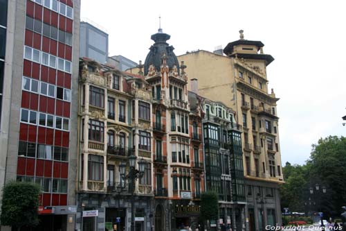 Gebouw OVIEDO / Spanje 