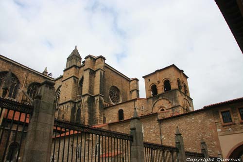 Holy Saviour Cathedral (Catedrale San Salvador) OVIEDO / Spain 