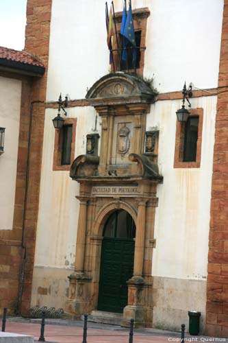 Faculiteit van Psychologie OVIEDO / Spanje 