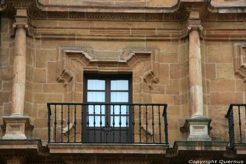 Building OVIEDO / Spain 