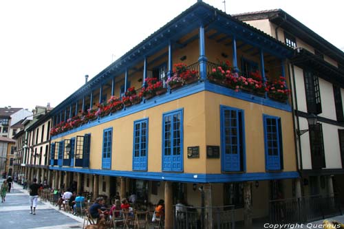 Houses with Pillars OVIEDO / Spain 