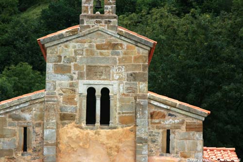 Sint-Salavatorabdijkerk Valdedios / Spanje 