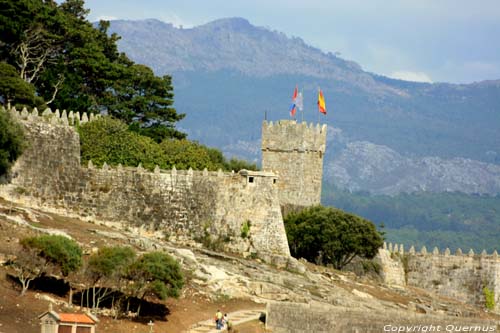 Burcht - stadsomwalling - Monte Realburcht Baiona / Spanje 