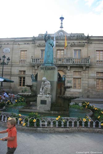 Brother Salavdo's Statue  Tui / Spain 