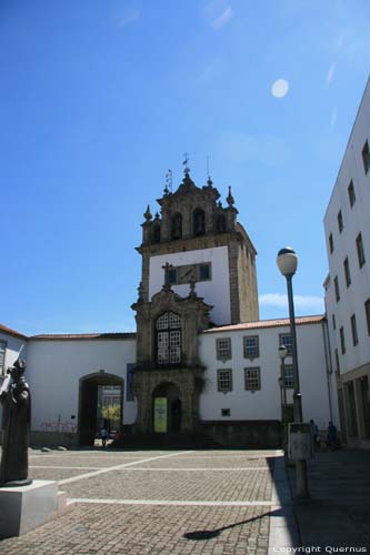 Poort van Santiagokapel Braga in BRAGA / Portugal 