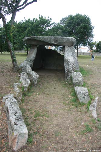 Dolmen de Barrosa Vila Praia de Ancora  Viana do Castelo / Portugal 