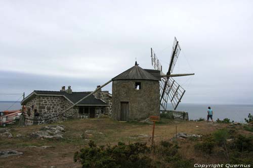 Windmolens (Cimo Molen en Marinheiro Molen) Moinhos / Portugal 